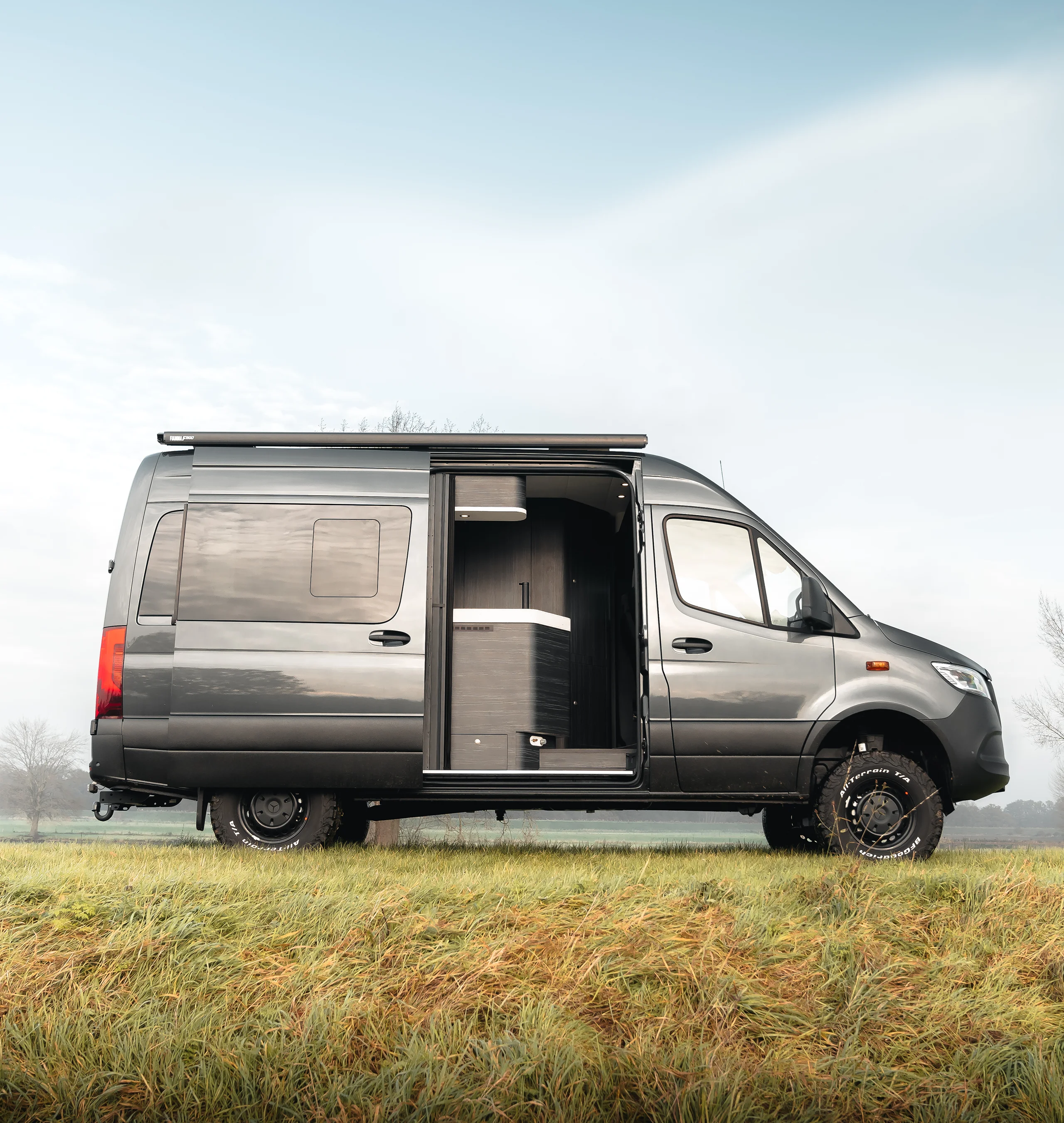 Innova Roadtrip 595L luxury Mercedes campervan